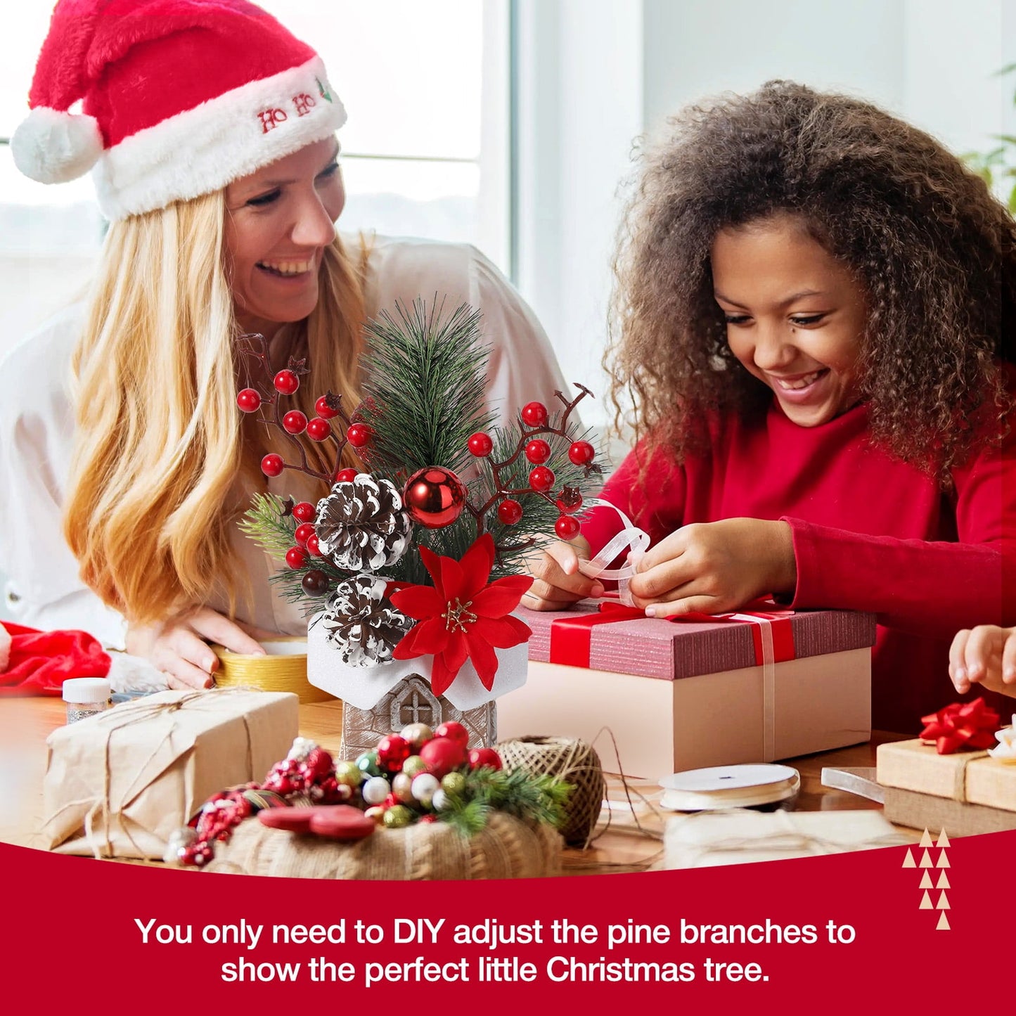 Ayieyill Small Christmas Tree, Artificial Mini Tabletop Christmas Tree Decorations with Christmas Ornaments