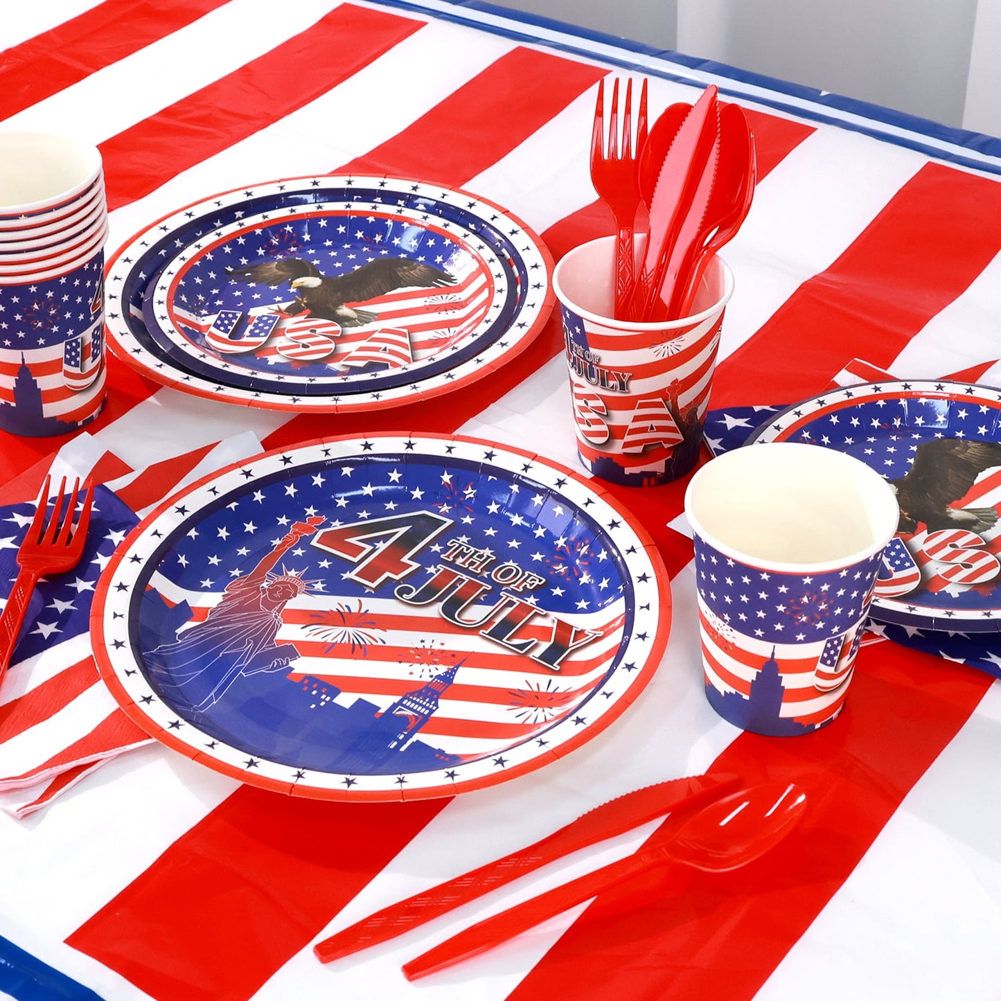 Ayieyill 170Pcs 4th of July Decorations Party Supplies, Fourth of July Decorations, Independence Day Party Serves 24
