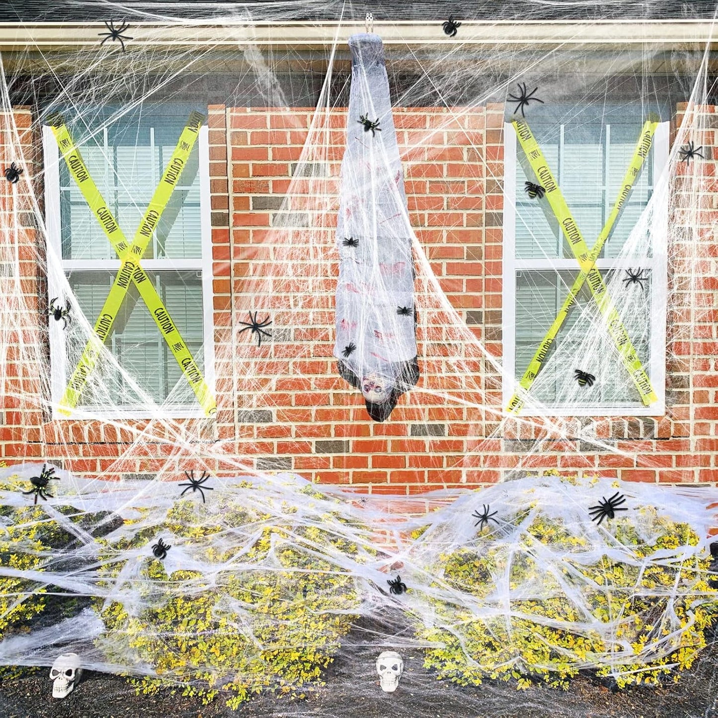 Ayieyill 1000sqft Halloween Spider Webs Decorations with 150 Extra Fake Spiders, Super Stretchy Cobwebs for Halloween Decorations Indoor and Outdoor