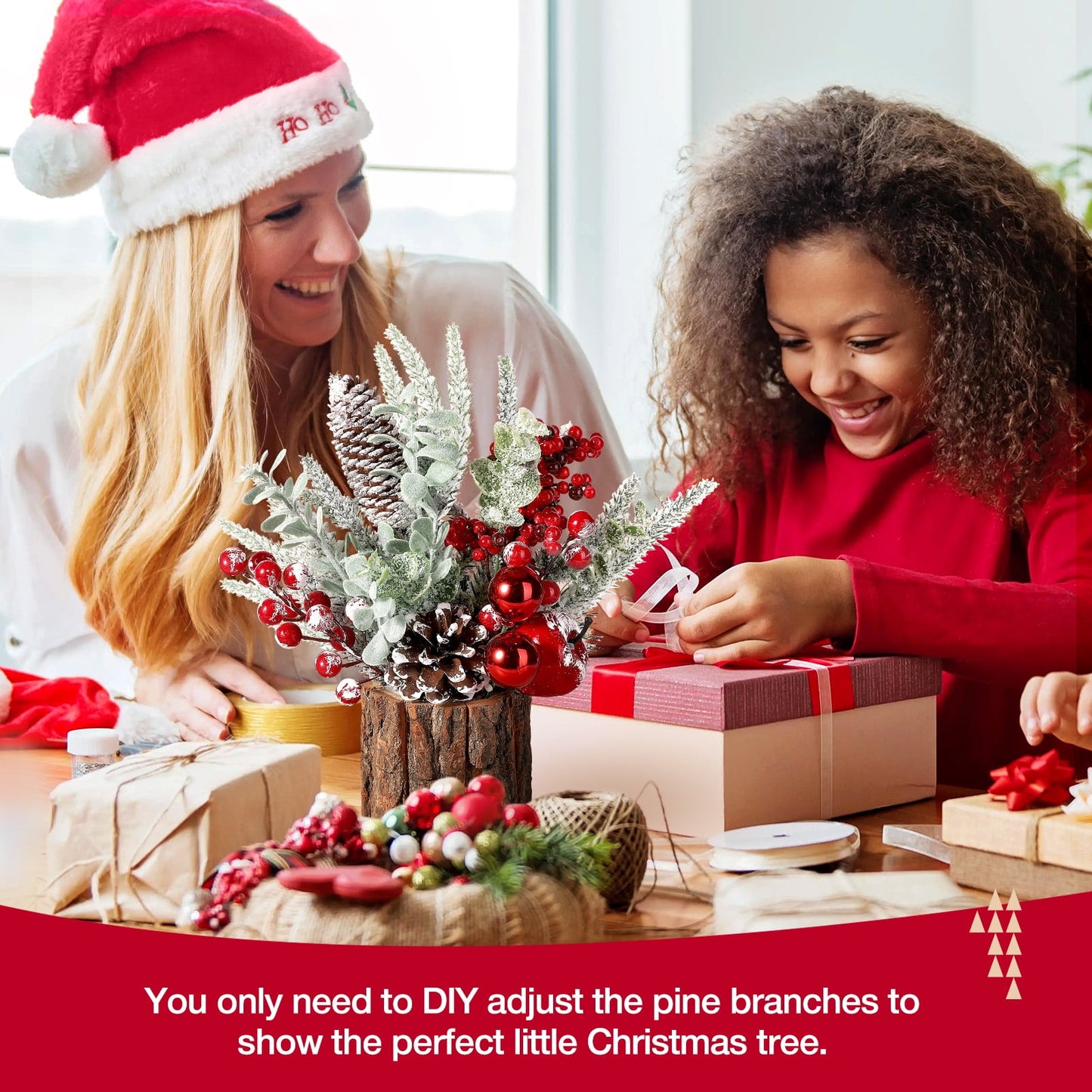 Ayieyill Small Christmas Tree, Artificial Mini Tabletop Christmas Tree Decorations with Christmas Ornaments