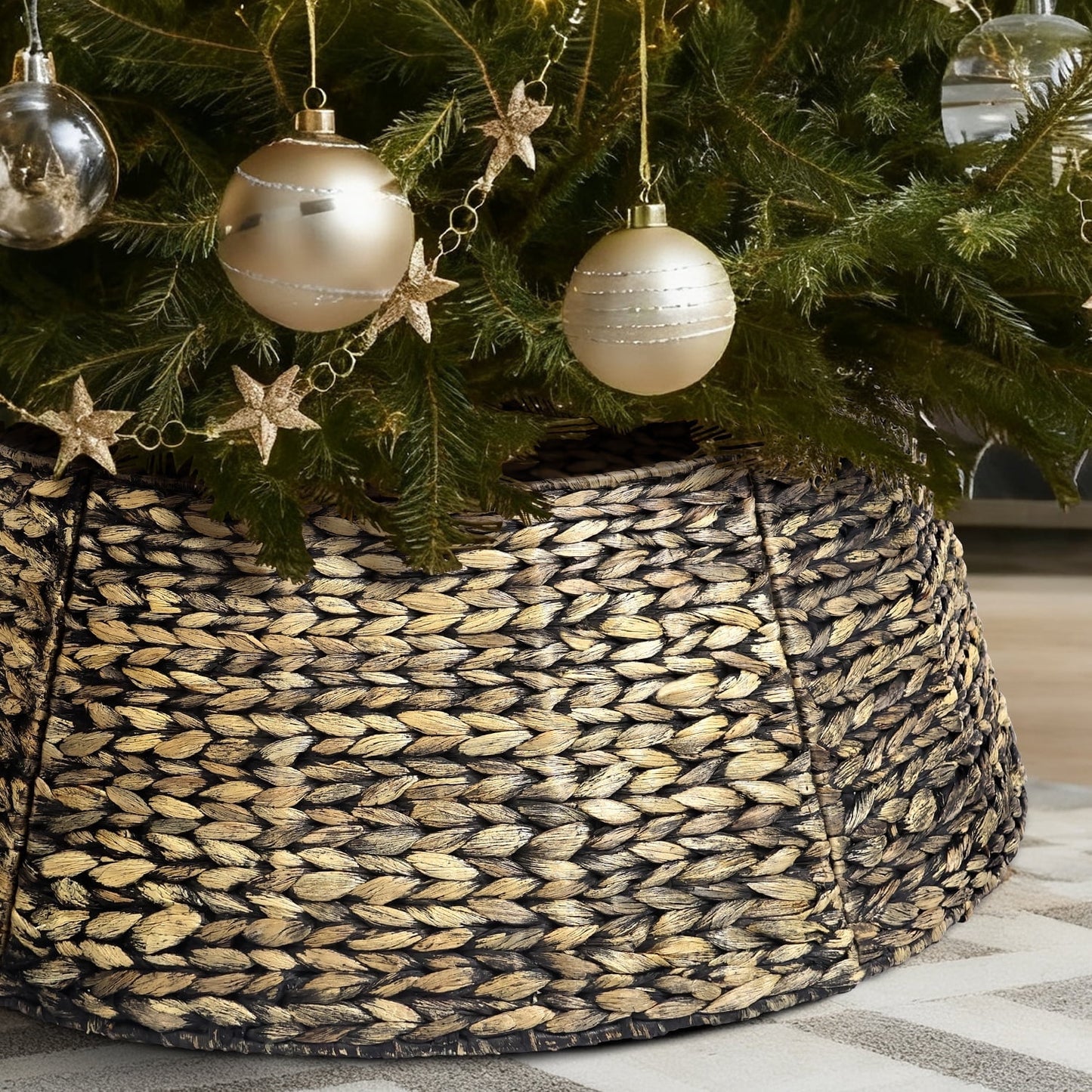 Ayieyill Woven Hyacinth Christmas Tree Collar, Christmas Tree Decorations, Tree Skirt Accessory w/ Cord Cut-Out | Natural
