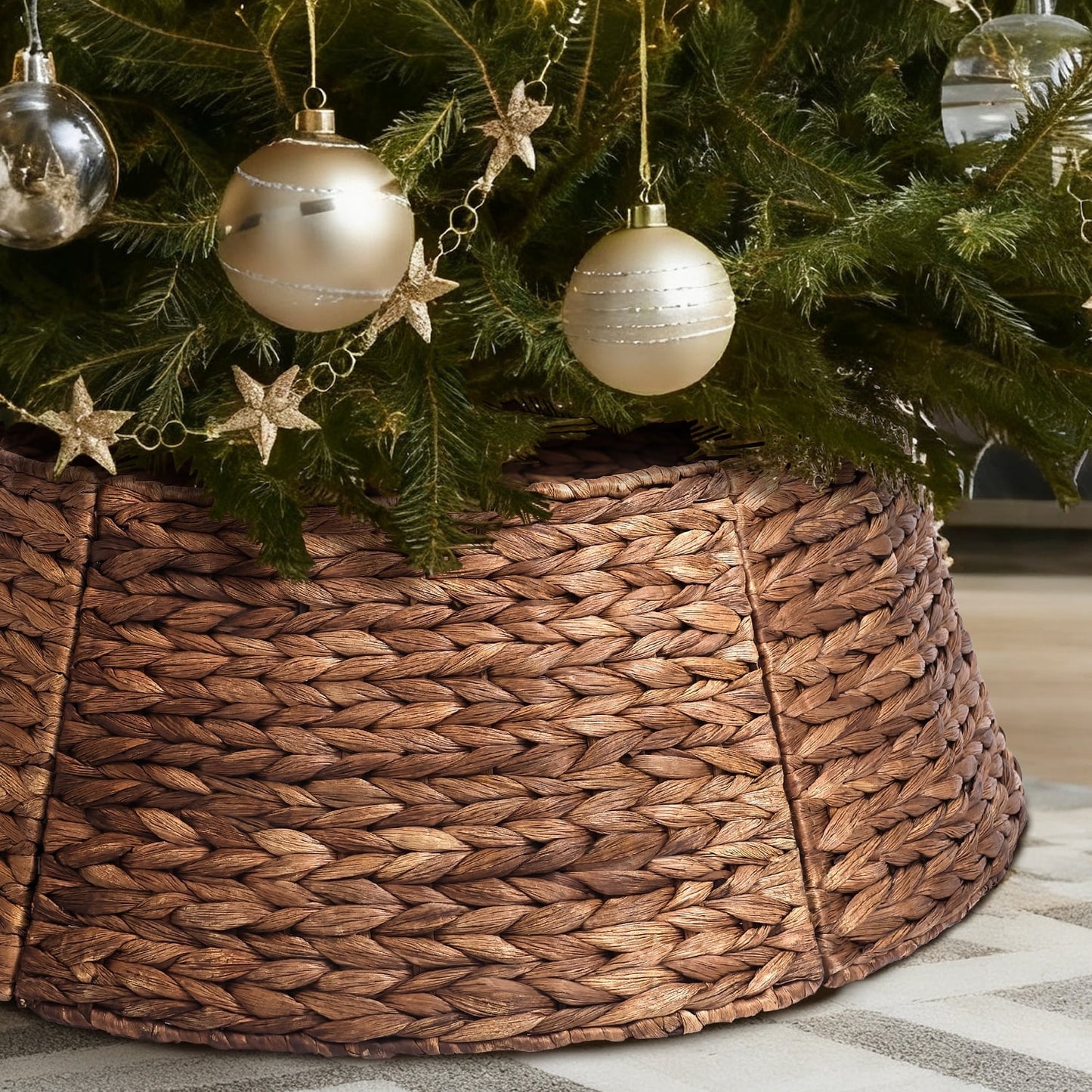 Ayieyill Woven Hyacinth Christmas Tree Collar, Christmas Tree Decorations, Tree Skirt Accessory w/ Cord Cut-Out | Natural