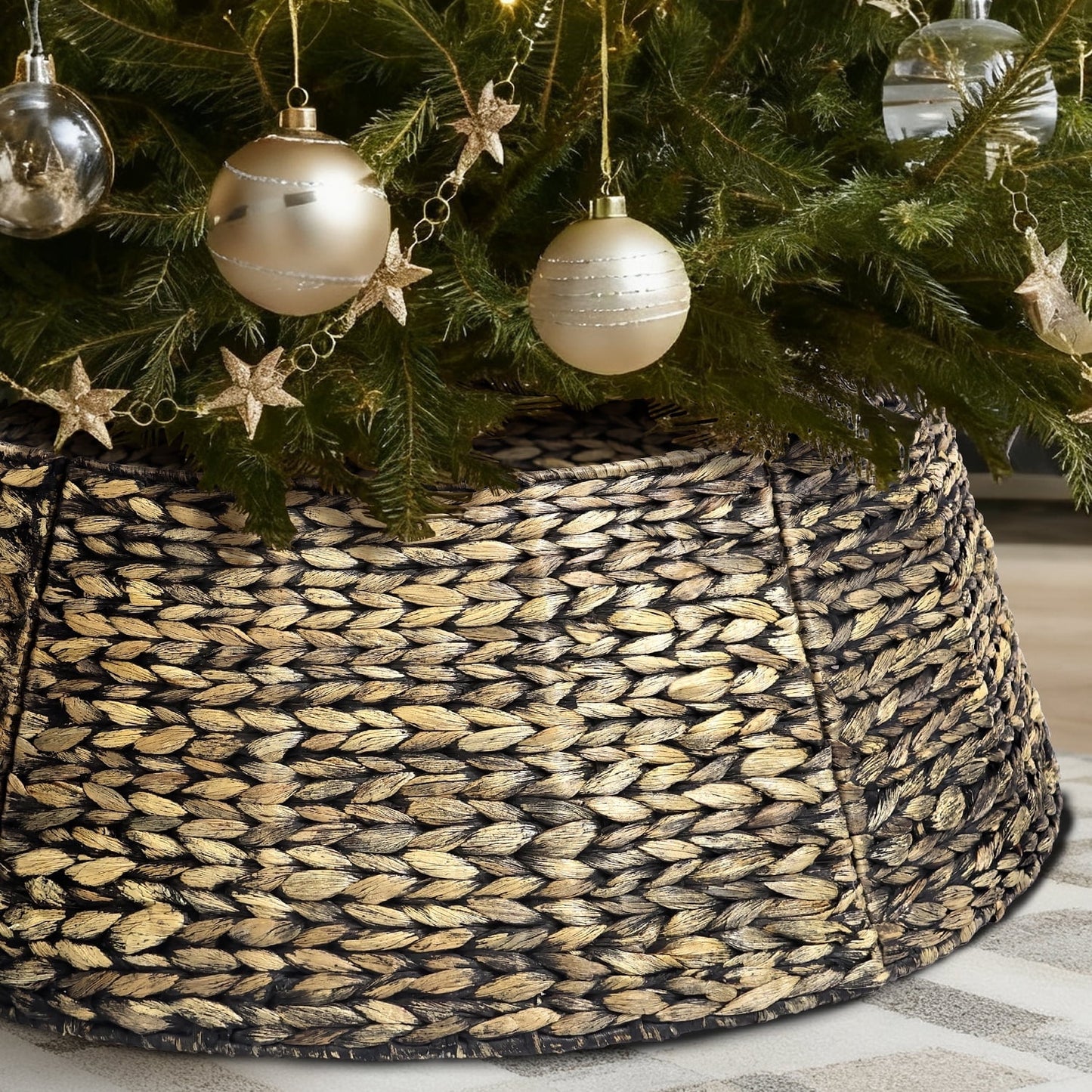 Ayieyill Woven Hyacinth Christmas Tree Collar, Christmas Tree Decorations, Tree Skirt Accessory w/ Cord Cut-Out | Natural
