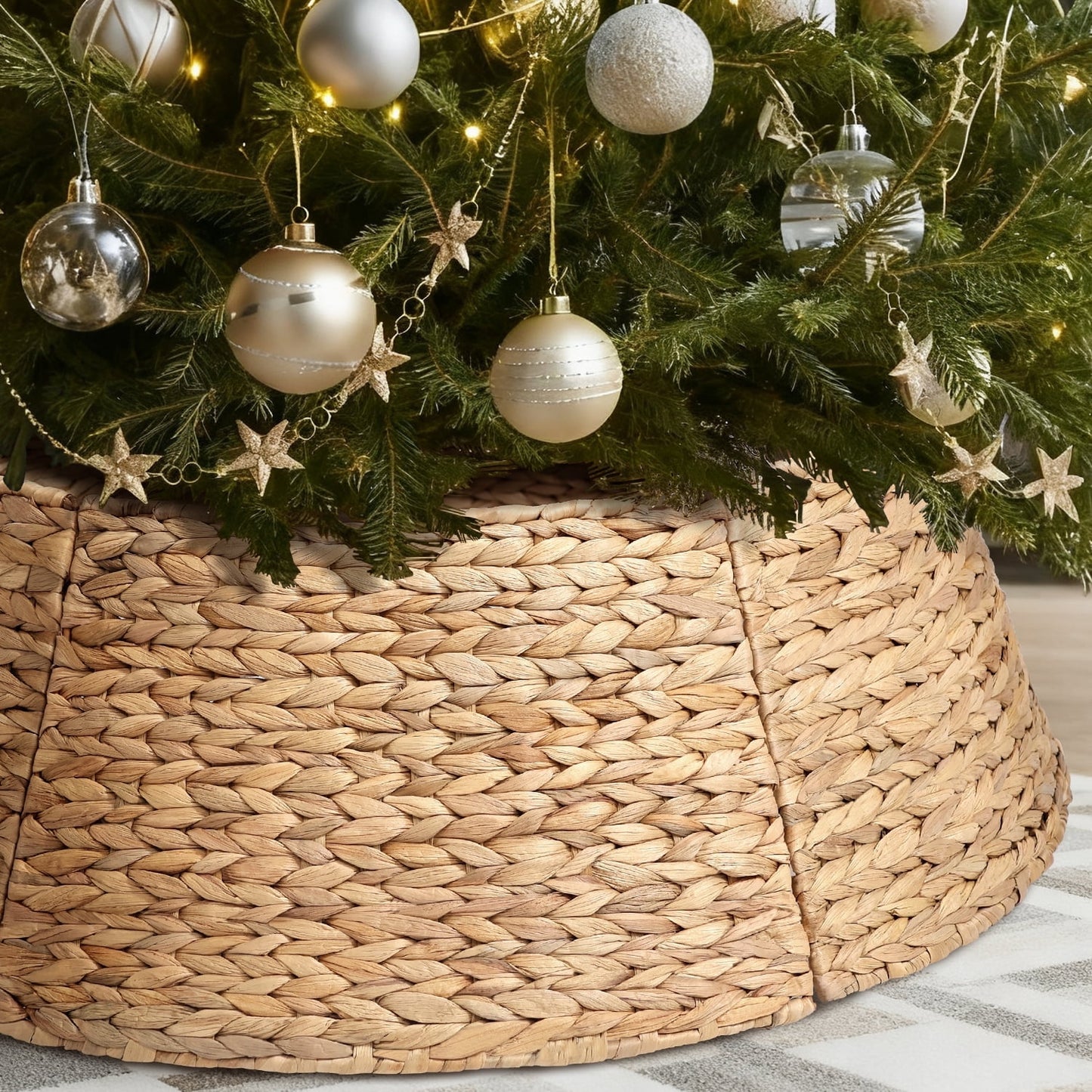 Ayieyill Woven Hyacinth Christmas Tree Collar, Christmas Tree Decorations, Tree Skirt Accessory w/ Cord Cut-Out | Natural