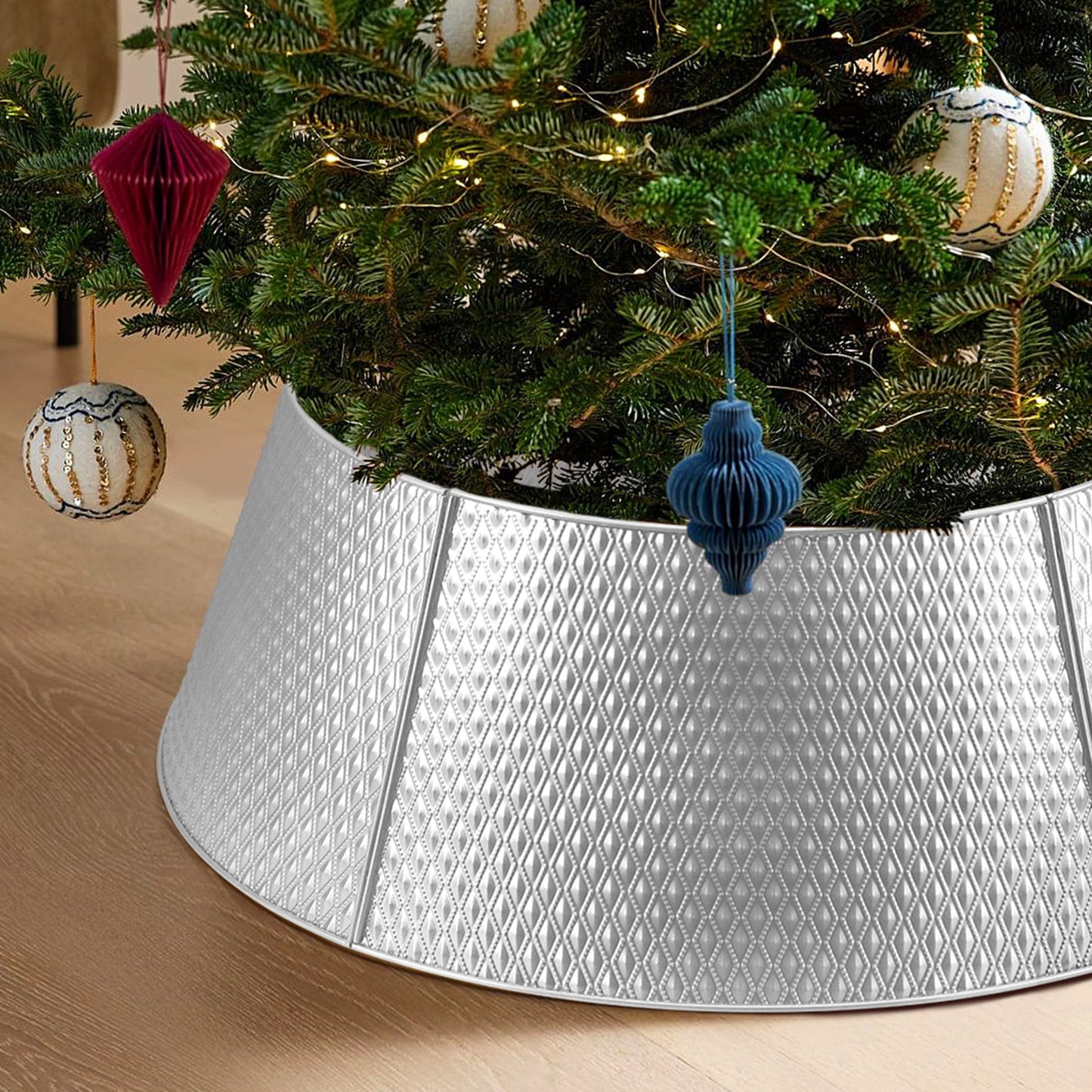Ayieyill 26 Inch Christmas Tree Collar, Metal Tree Collar, Water Base Protection from Pets, Collar for Christmas Tree, Silver