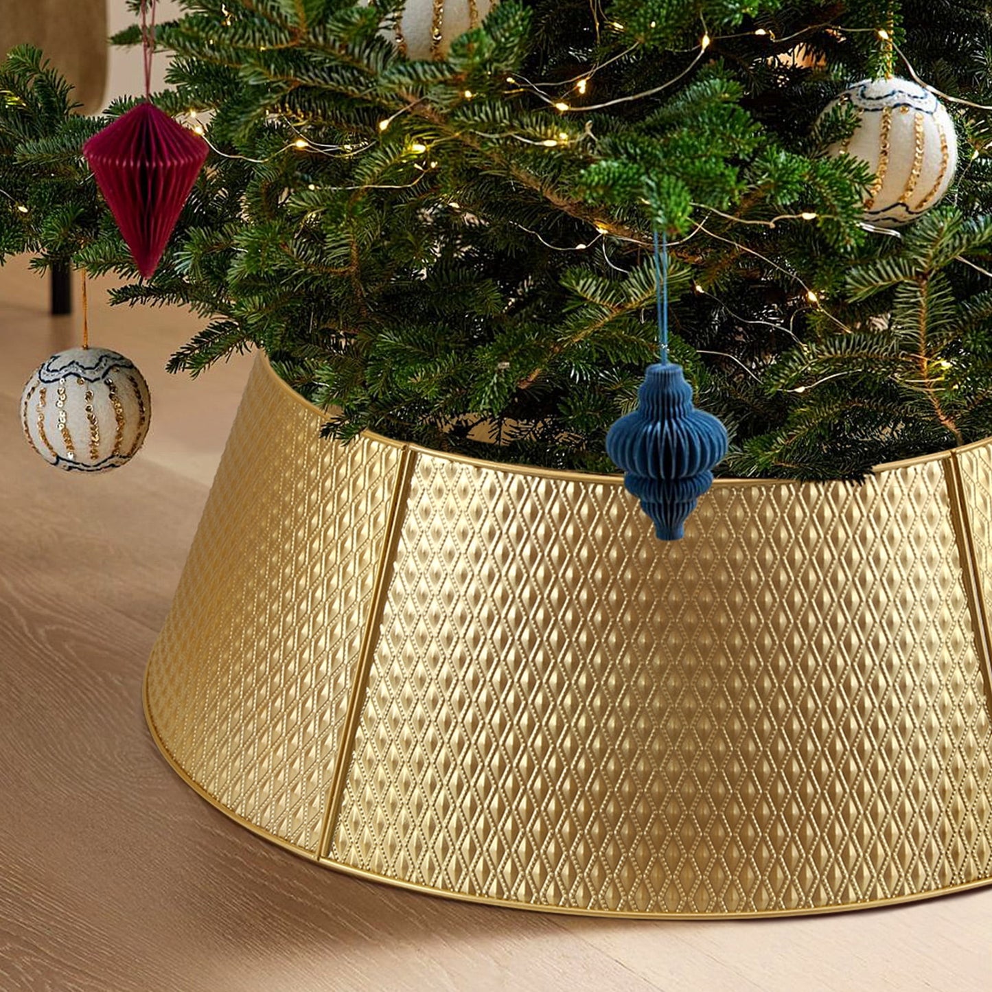 Ayieyill 26 Inch Christmas Tree Collar, Metal Tree Collar, Water Base Protection from Pets, Collar for Christmas Tree, Silver