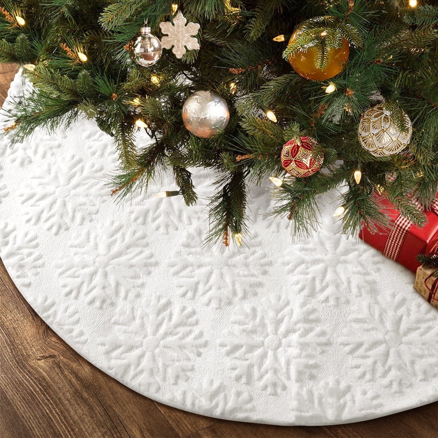 Ayieyill Christmas Tree Skirt, 36 Inches Faux Fur White Christmas Tree Skirt for Christmas Tree Decorations Xmas Tree Skirt