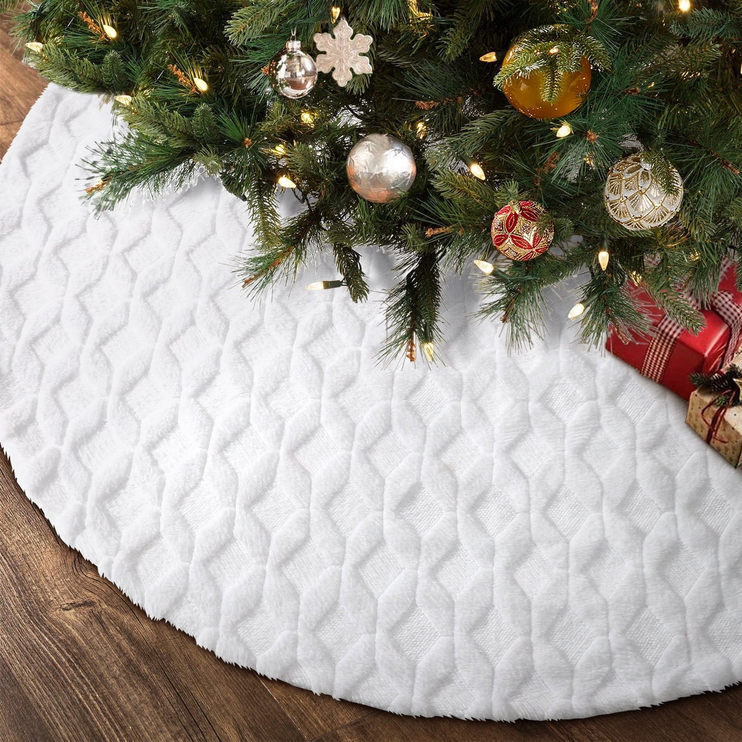 Ayieyill Christmas Tree Skirt 48 Inches Faux Fur White Christmas Tree Skirt for Christmas Tree Decorations
