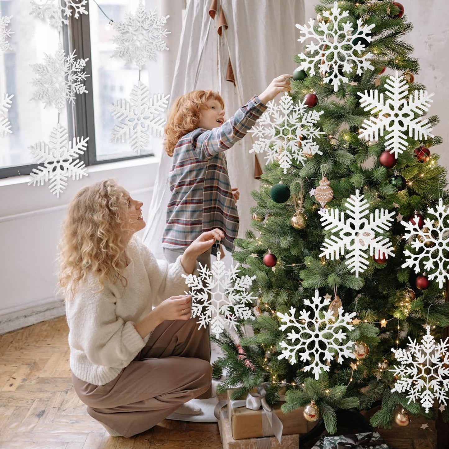 Ayieyill 6pcs Large White Snowflakes Decorations, 12” Big Plastic Glitter Snowflake for Winter Indoor Outdoor Christmas Tree Decorations Giant Craft Snowflakes