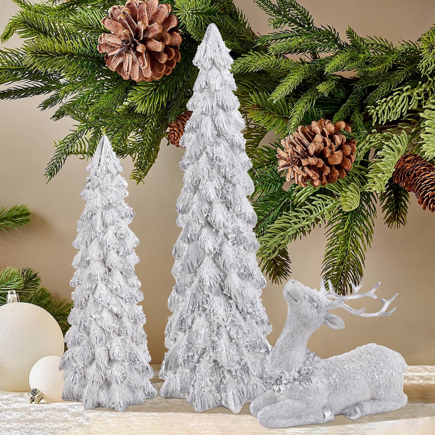 Ayieyill 3Pcs Resin Christmas Tree and Reindeer Decortion, Small Christmas Decorative Figurine Set, Christmas Tabletop Decorations Indoor