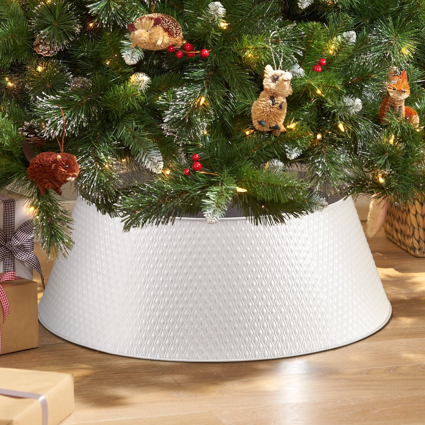 Ayieyill 26 Inch Christmas Tree Collar, Metal Tree Collar, Water Base Protection from Pets, Collar for Christmas Tree, Silver