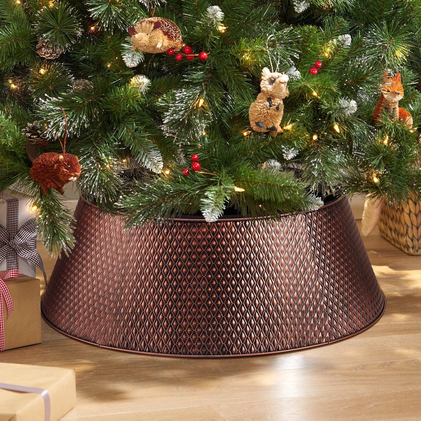 Ayieyill 26 Inch Christmas Tree Collar, Metal Tree Collar, Water Base Protection from Pets, Collar for Christmas Tree, Silver